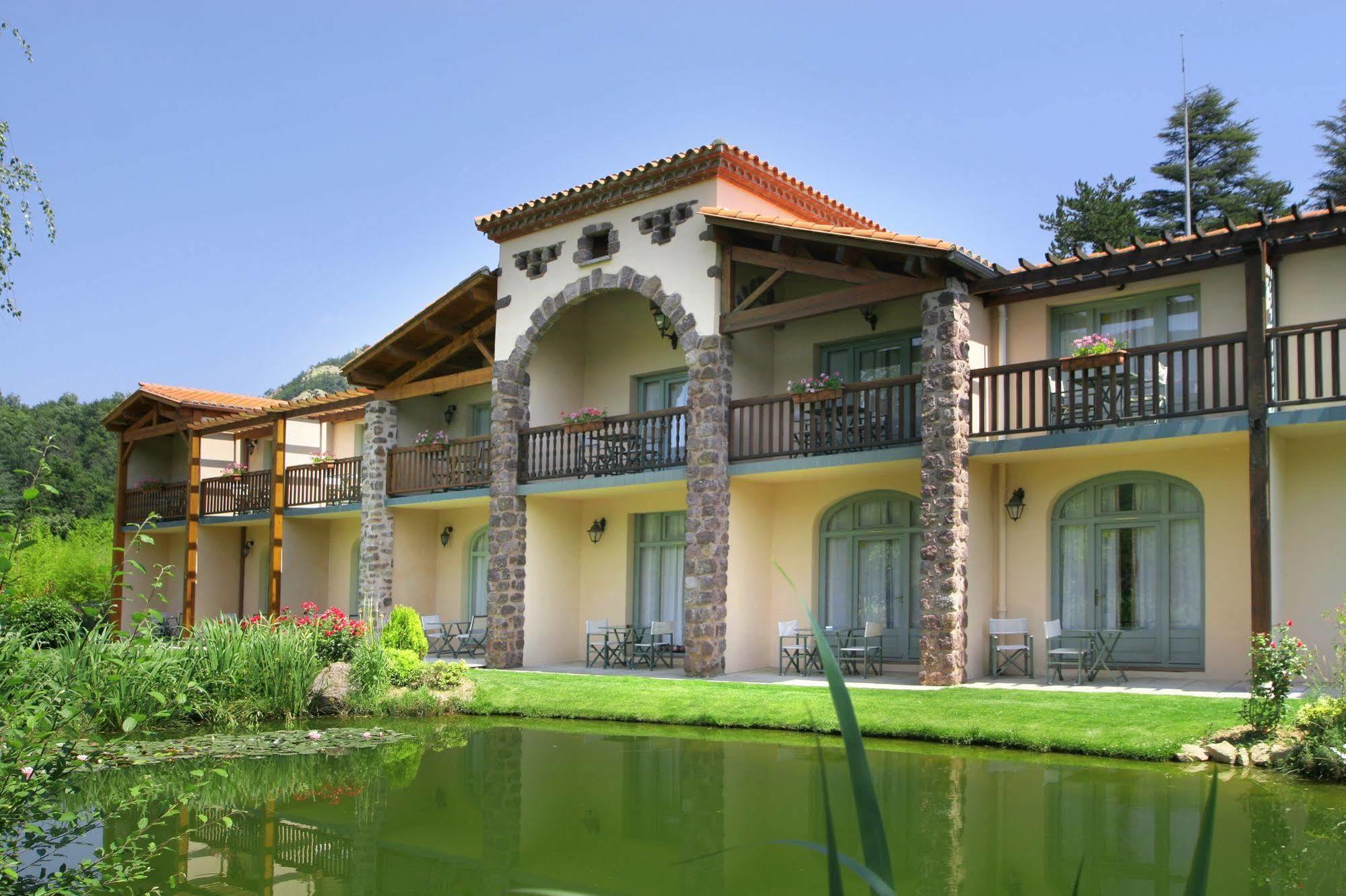 Le Domaine De Falgos Golf & Spa Saint-Laurent-de-Cerdans Exterior photo