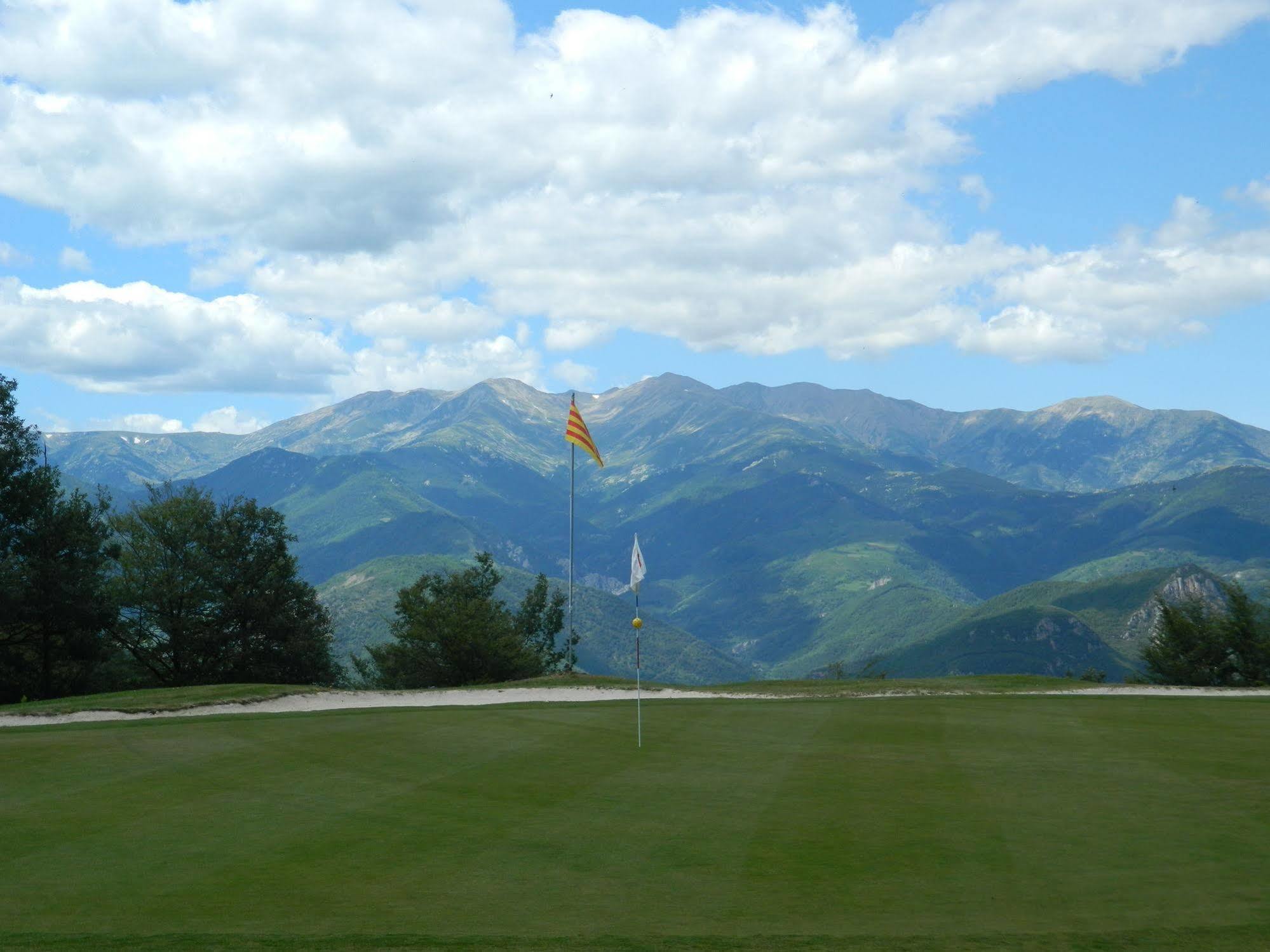 Le Domaine De Falgos Golf & Spa Saint-Laurent-de-Cerdans Exterior photo
